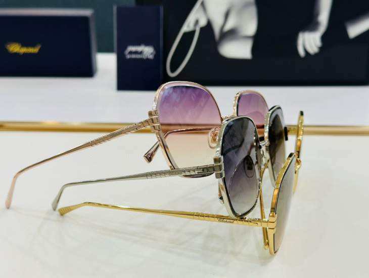 Picture of Chopard Sunglasses _SKUfw63765619fw